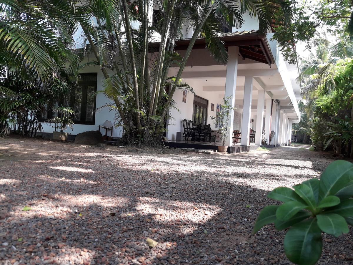 Sea Front Hikkaduwa Exterior foto