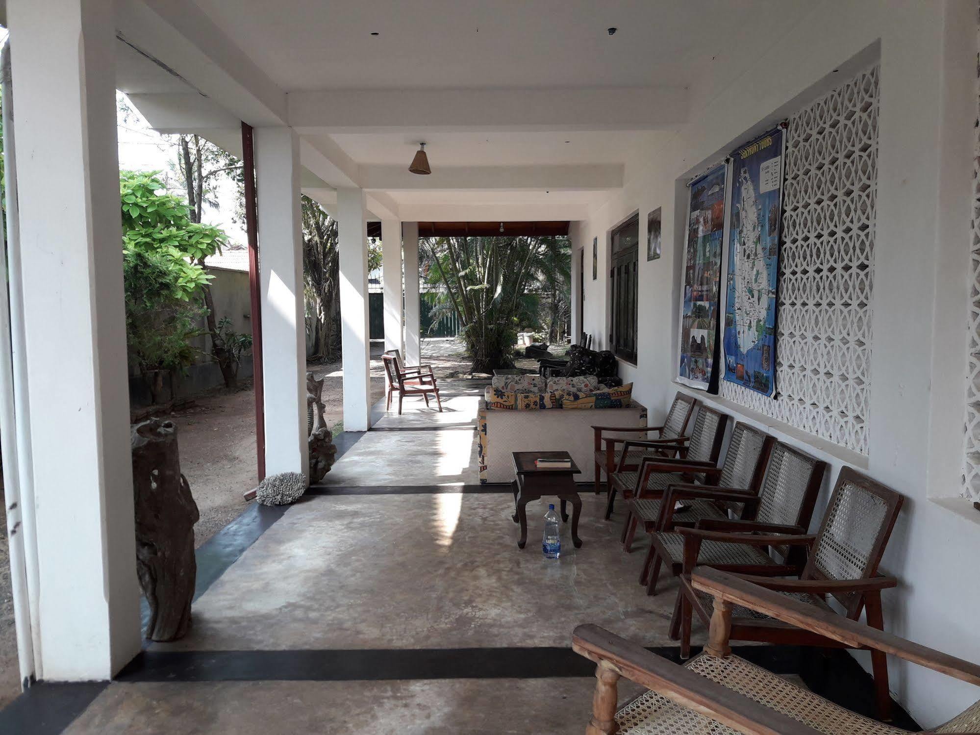 Sea Front Hikkaduwa Exterior foto