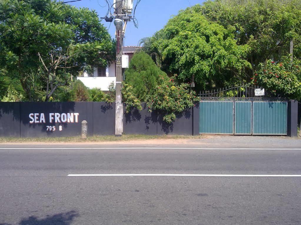 Sea Front Hikkaduwa Exterior foto